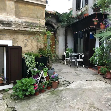 Apartment Saric Lovran